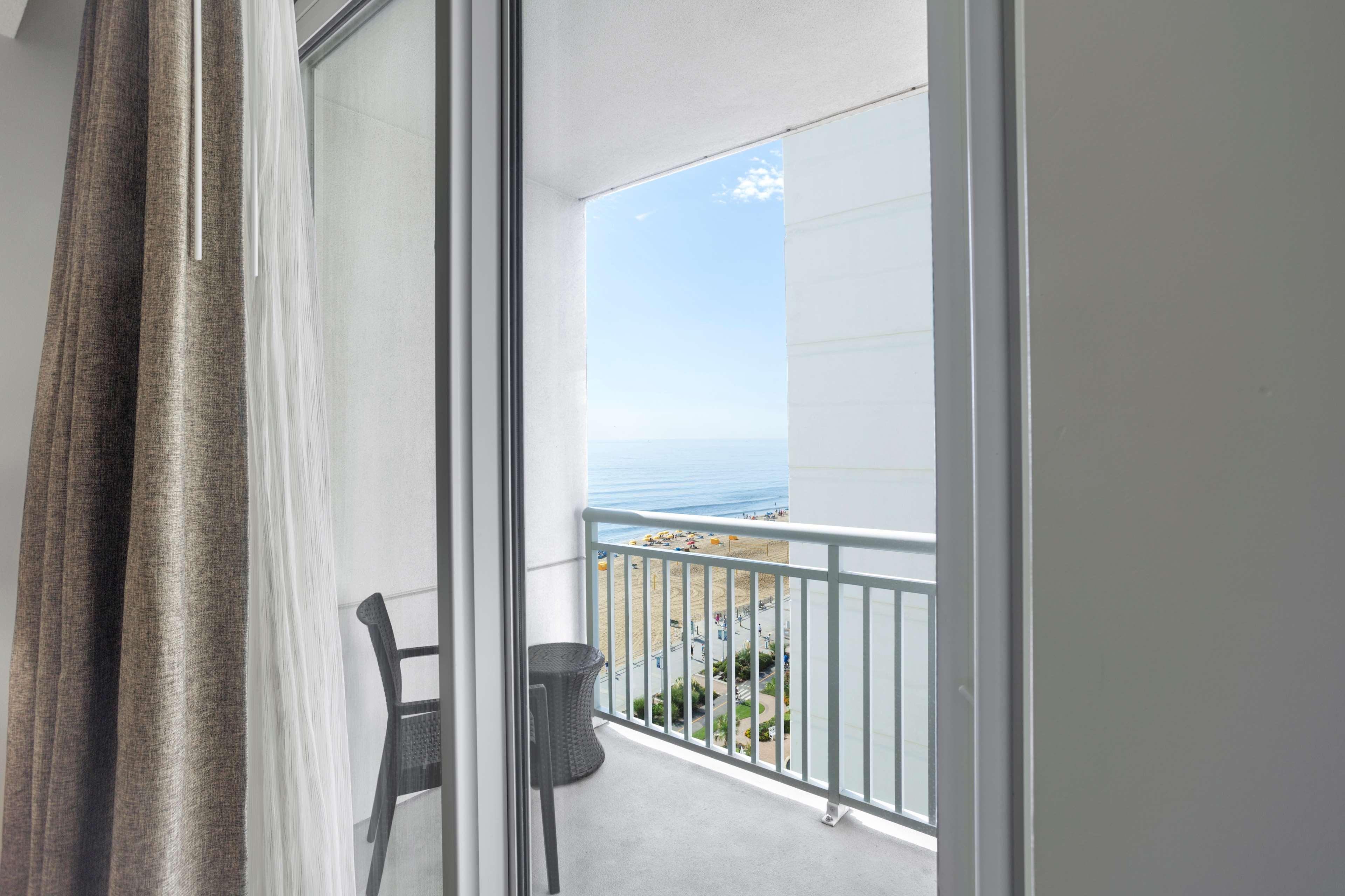 Hilton Vacation Club Oceanaire Вирджиния-Бич Экстерьер фото