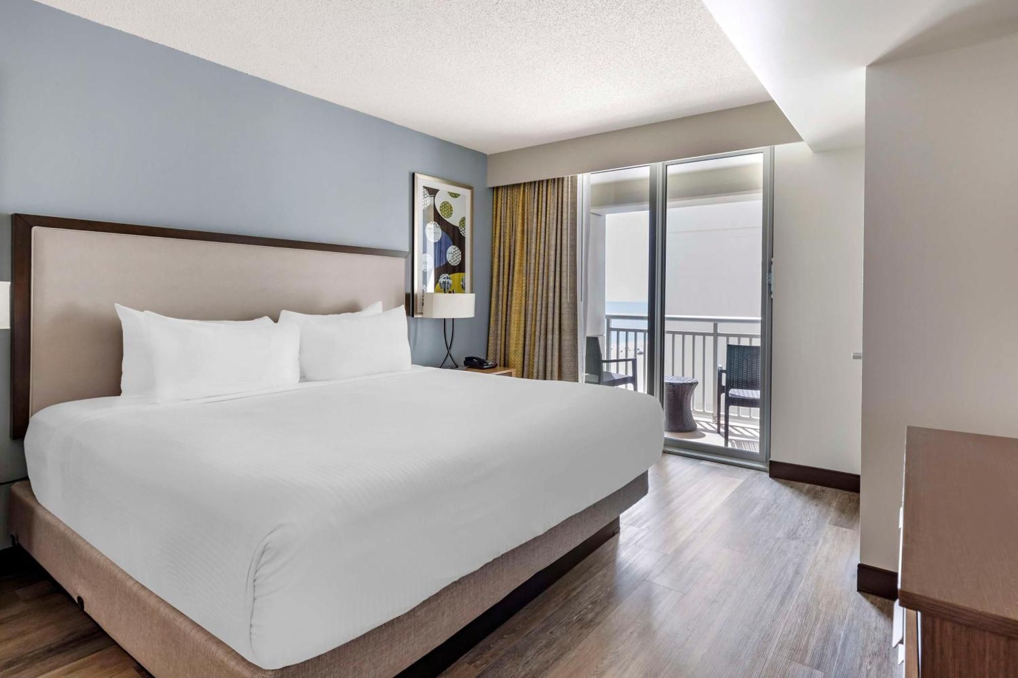 Hilton Vacation Club Oceanaire Вирджиния-Бич Экстерьер фото