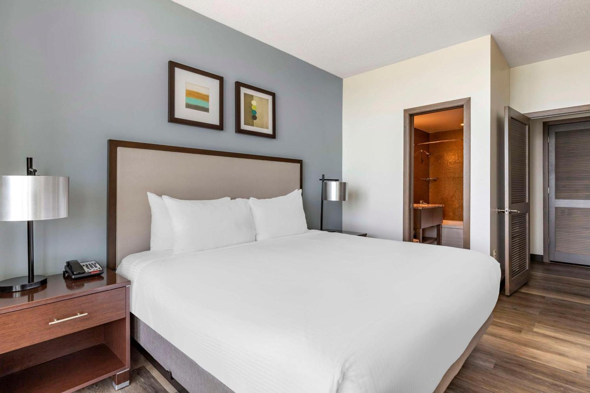 Hilton Vacation Club Oceanaire Вирджиния-Бич Экстерьер фото